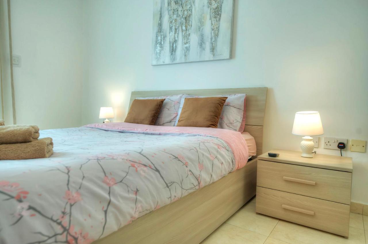 Modern 3Br Stylish & Spacious Apartment - Close To Sliema Promenade Gzira Екстер'єр фото