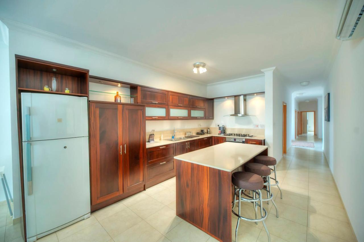 Modern 3Br Stylish & Spacious Apartment - Close To Sliema Promenade Gzira Екстер'єр фото