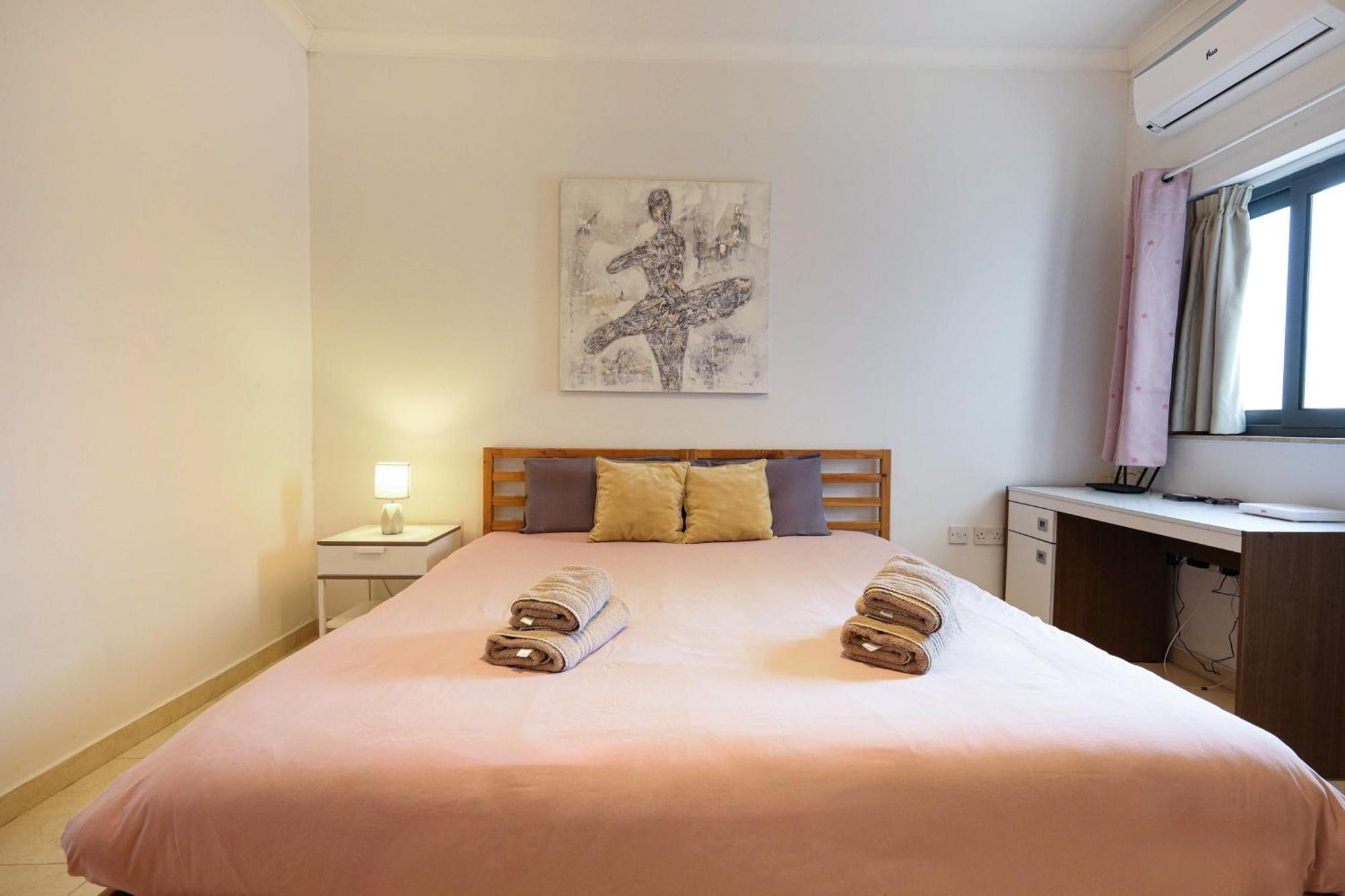 Modern 3Br Stylish & Spacious Apartment - Close To Sliema Promenade Gzira Екстер'єр фото