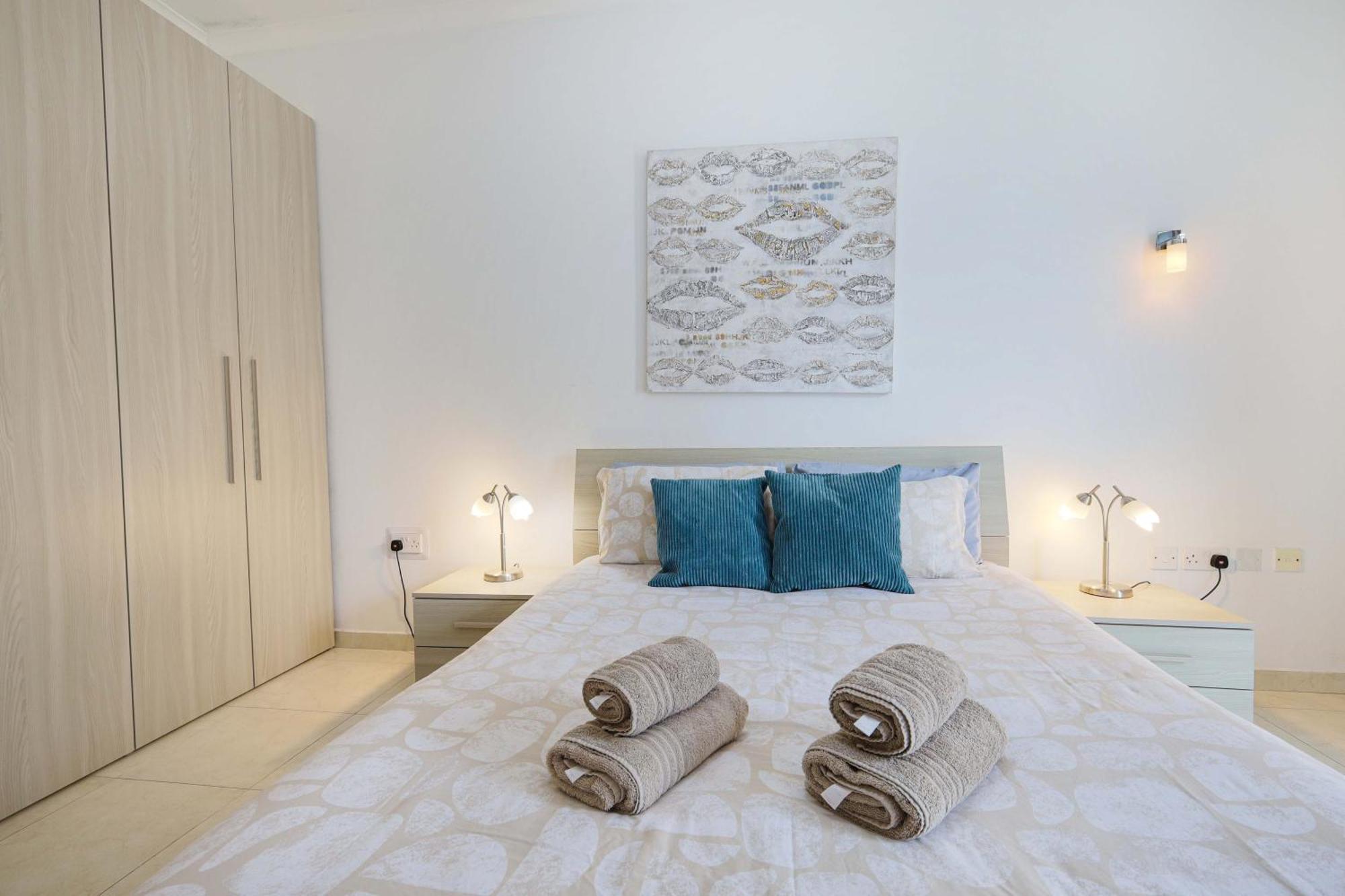 Modern 3Br Stylish & Spacious Apartment - Close To Sliema Promenade Gzira Екстер'єр фото